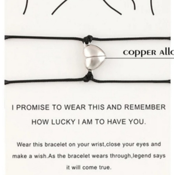 Magnetic Heart Charm, 2 piece string bracelet. New - Picture 3 of 3